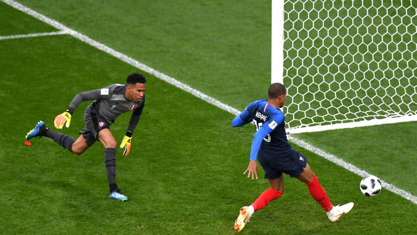 फ्रान्स विश्वकप फुटबलको अन्तिम १६ मा, पेरू प्रतियोगिताबाट बाहिरियो
